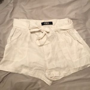 Rewash Flowy Shorts White (size small)